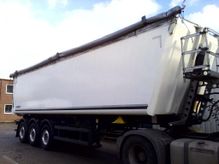 Schmitz Cargobull Dreiachs-Sattelauflieger-Stahl-Light-Chassis